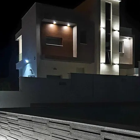 Villa Chrystalleni Protarász
